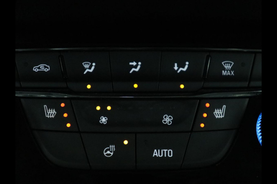 Opel Astra Sports Tourer 1.4 Business Elegance | Stuur/stoel verwarmingo | Cruise control | Lane assist | Camera | Park assist | Carplay | Climate control