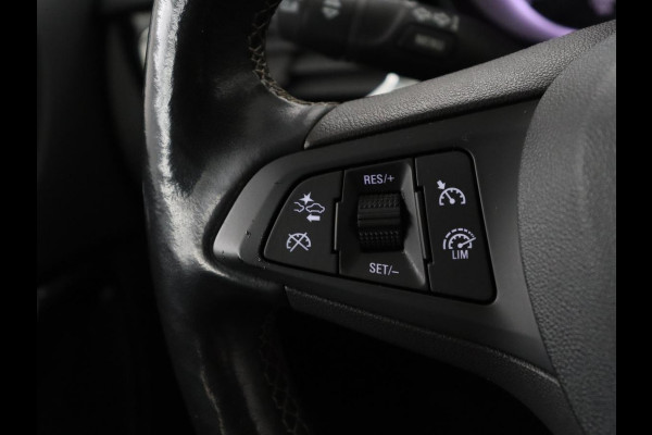 Opel Astra Sports Tourer 1.4 Business Elegance | Stuur/stoel verwarmingo | Cruise control | Lane assist | Camera | Park assist | Carplay | Climate control