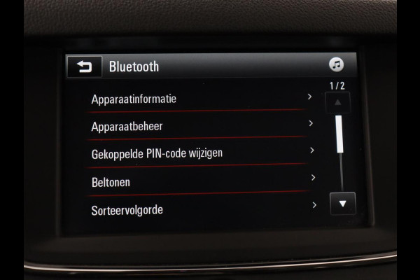 Opel Astra Sports Tourer 1.4 Business Elegance | Stuur/stoel verwarmingo | Cruise control | Lane assist | Camera | Park assist | Carplay | Climate control