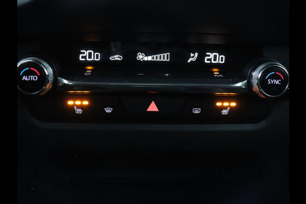 Mazda CX-30 2.0 e-SkyActiv-X M Hybrid Homura | Head-Up | Camera | Stoelverwarming | Camera | Head-Up |