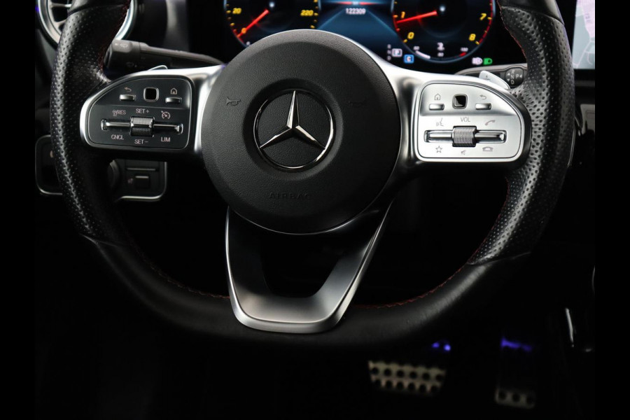 Mercedes-Benz A-Klasse 200 Business Solution AMG | Trekhaak | Pano. Dak | Camera | Stoelverwarming | Sfeerverlichting | Apple Carplay |