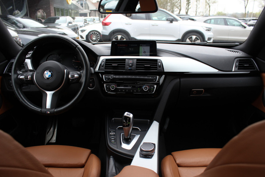 BMW 4 Serie Gran Coupé 418i High Exe. M Sport / Trekhaak / Schuifdak / 360Camera / 18'' / Navigatie / Dodehoek / DAB / Cruise Control / Getint glas / Stoelverwarming