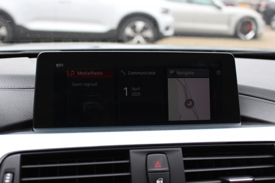 BMW 4 Serie Gran Coupé 418i High Exe. M Sport / Trekhaak / Schuifdak / 360Camera / 18'' / Navigatie / Dodehoek / DAB / Cruise Control / Getint glas / Stoelverwarming