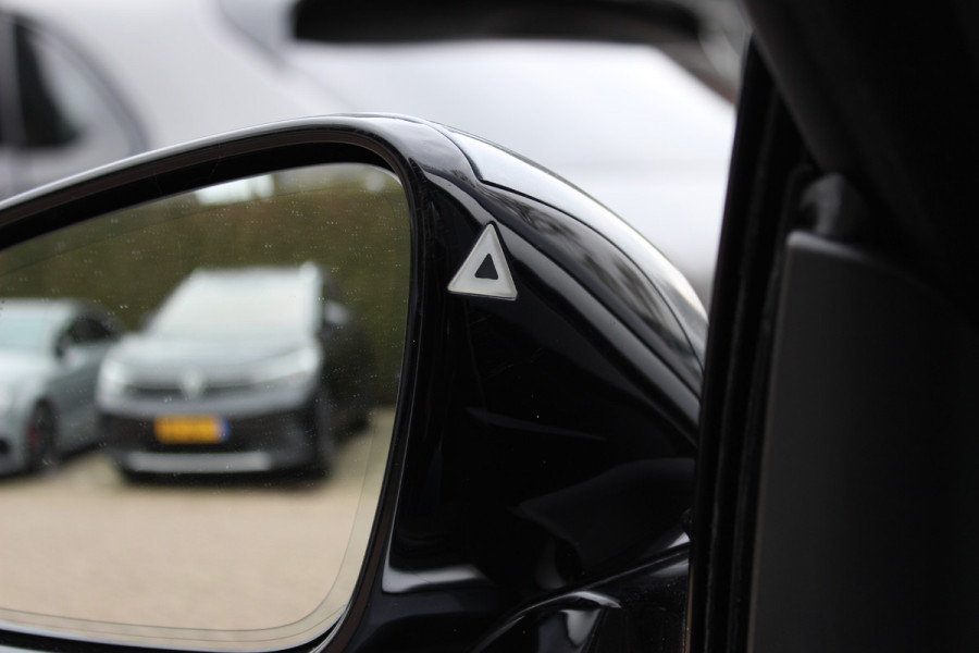 BMW 4 Serie Gran Coupé 418i High Exe. M Sport / Trekhaak / Schuifdak / 360Camera / 18'' / Navigatie / Dodehoek / DAB / Cruise Control / Getint glas / Stoelverwarming