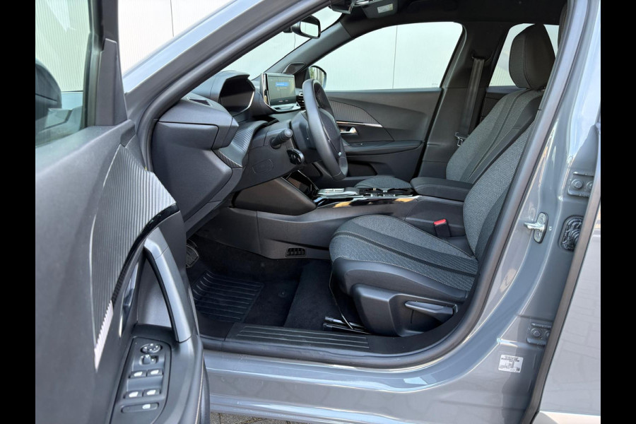 Peugeot e-2008 EV Allure 54 kWh Parkeerhulp/Carplay-Android-auto/Warmtepomp/Cruise-control