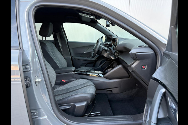 Peugeot e-2008 EV Allure 54 kWh Parkeerhulp/Carplay-Android-auto/Warmtepomp/Cruise-control