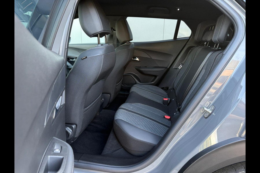 Peugeot e-2008 EV Allure 54 kWh Parkeerhulp/Carplay-Android-auto/Warmtepomp/Cruise-control