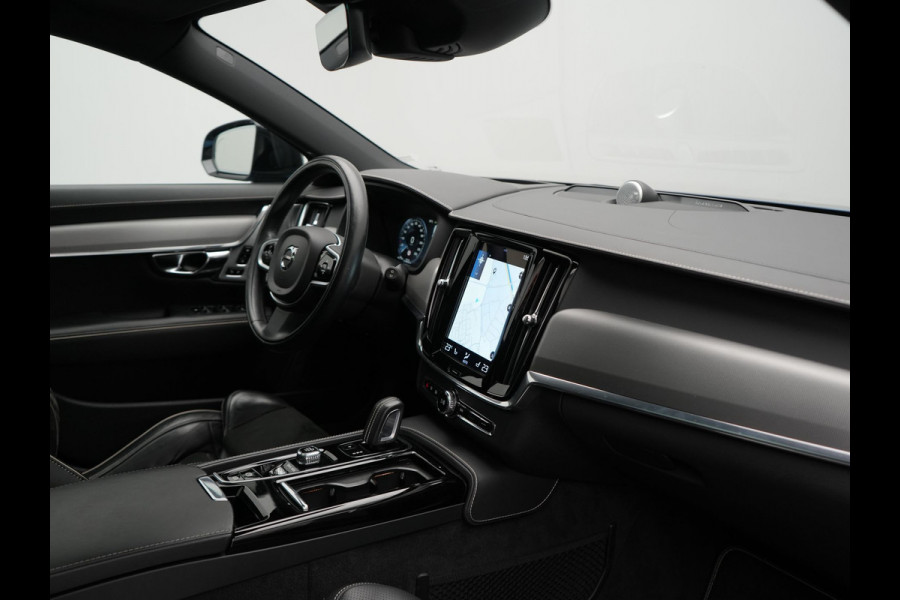 Volvo V90 T8 AWD Twin Engine R-Design Polestar Engineerd PHEV 407pk Dealer O.H. | Trekhaak Af Fabriek | Four C Luchtvering | Panodak | Head Up | Adaptive Cruise | Bowers & Wilkins | 360 Camera | Alcantara Sportstoelen Memory & Verwarmd | Stuur Verwarmd | Apple Carplay |  20"L.M | Plug In Hybrid |