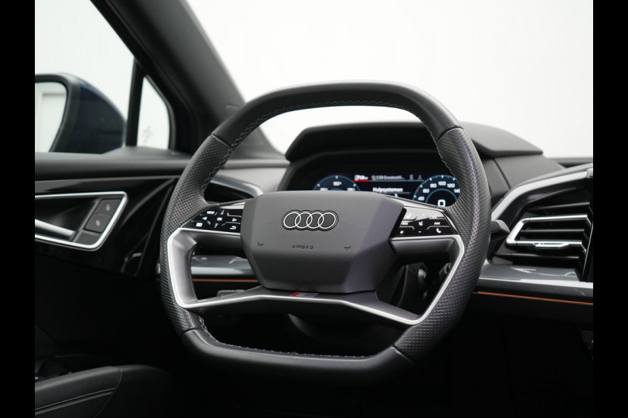 Audi Q4 e-tron 35 2x S Line 55 kWh 170pk | Panodak | Adaptive Cruise | Lederen Sportstoelen & Stuur Verwarmd | Camera | Keyless | 21"L.M | Navigatie | DAB |