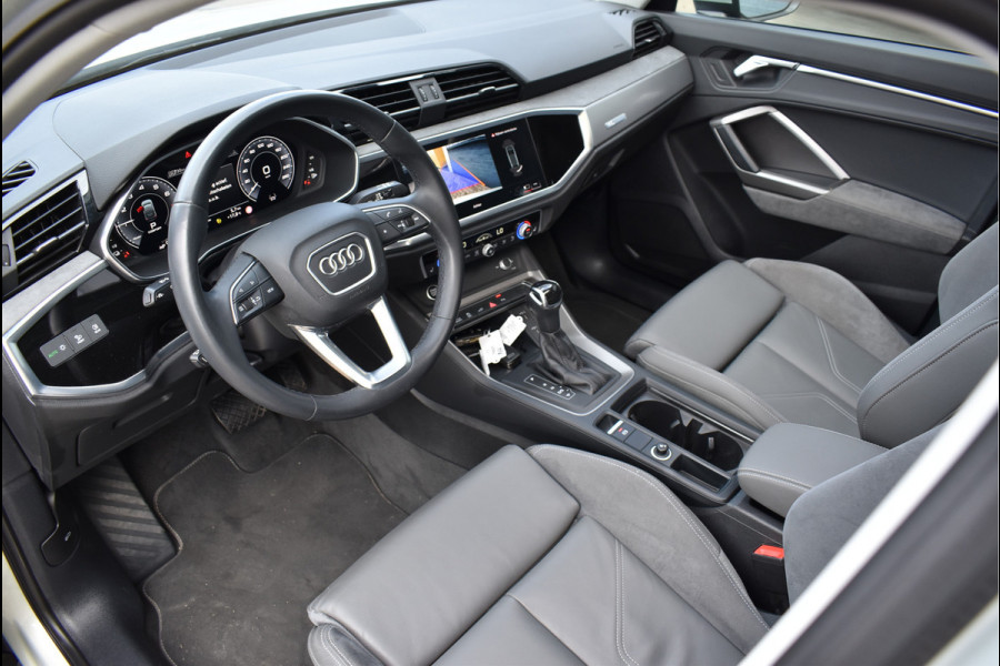 Audi Q3 Sportback 45 TFSI e Black Edition 245 Pk Pano Navi Leder Camera Sfeer 20 Inch