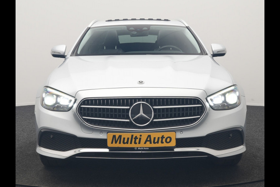 Mercedes-Benz E-Klasse Estate 300 e Luxury Line PHEV 320pk Dealer O.H. | SOH 88,7% | Schuif-/kantel Dak | Adaptive Cruise | Camera | Multi Beam LED | Sportstoelen Verwarmd | Sfeerverlichting | BLIS | Apple Carplay | Widescreen Navi | DAB | Plug In Hybrid |