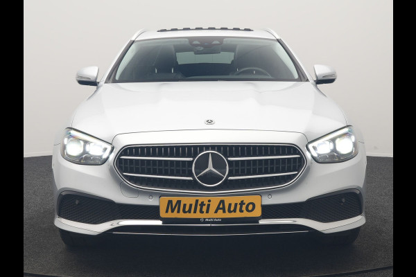 Mercedes-Benz E-Klasse Estate 300 e Luxury Line PHEV 320pk Dealer O.H. | SOH 88,7% | Schuif-/kantel Dak | Adaptive Cruise | Camera | Multi Beam LED | Sportstoelen Verwarmd | Sfeerverlichting | BLIS | Apple Carplay | Widescreen Navi | DAB | Plug In Hybrid |