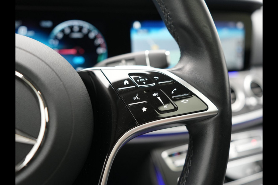 Mercedes-Benz E-Klasse Estate 300 e Luxury Line PHEV 320pk Dealer O.H. | SOH 88,7% | Schuif-/kantel Dak | Adaptive Cruise | Camera | Multi Beam LED | Sportstoelen Verwarmd | Sfeerverlichting | BLIS | Apple Carplay | Widescreen Navi | DAB | Plug In Hybrid |