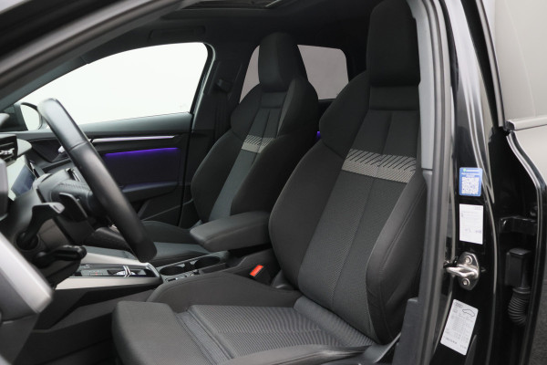 Audi A3 Sportback 30 TFSI Advanced edition Panoramadak, Camera, Virtual Cockpit, Cruise, Apple Carplay,