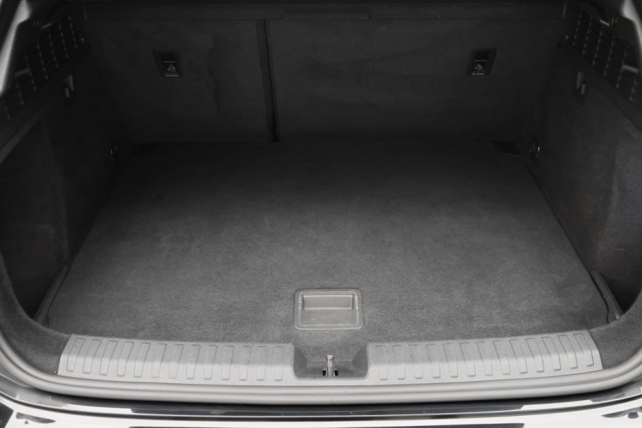 Audi A3 Sportback 30 TFSI Advanced edition Panoramadak, Camera, Virtual Cockpit, Cruise, Apple Carplay,
