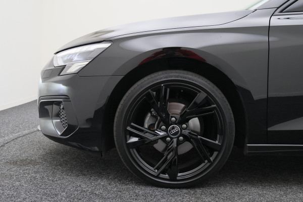 Audi A3 Sportback 30 TFSI Advanced edition Panoramadak, Camera, Virtual Cockpit, Cruise, Apple Carplay,