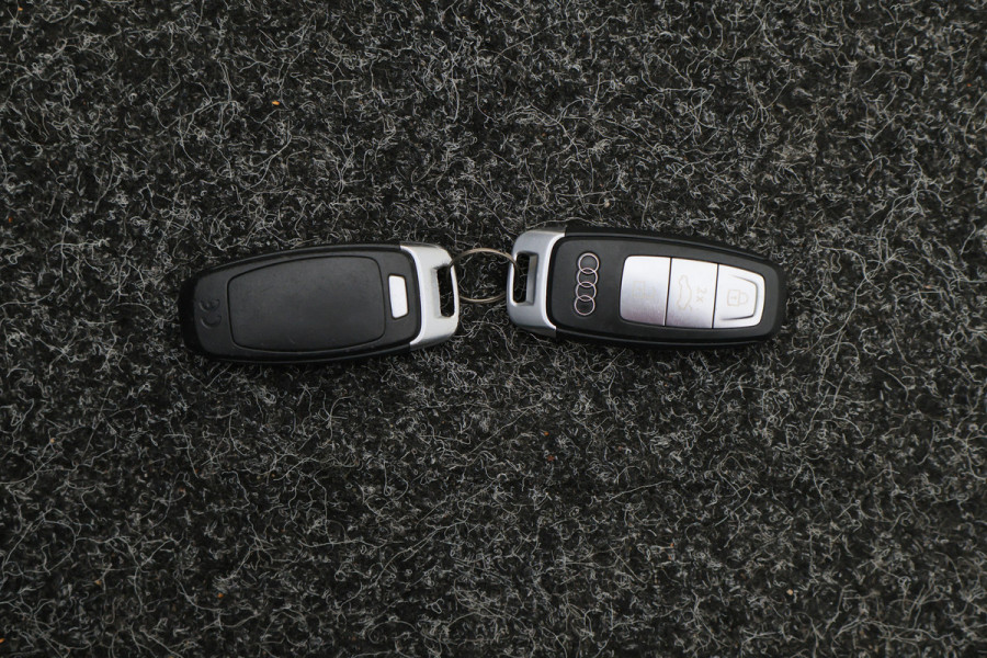 Audi A3 Sportback 30 TFSI Advanced edition Panoramadak, Camera, Virtual Cockpit, Cruise, Apple Carplay,