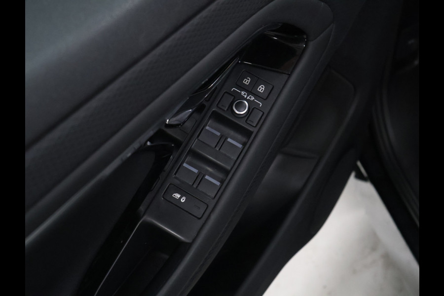 Land Rover Range Rover Evoque 1.5 P300e AWD R-Dynamic SE [SCHUIFKANTELDAK, APPLE CARPLAY, ANDROID, CRUISE CONTROL, STOELVERWARMING, MERIDIAN SOUNDSYSTEM, CAMERA, ELEKTRISCHE ACHTERKLEP, NAVIGATIE, NIEUWSTAAT]