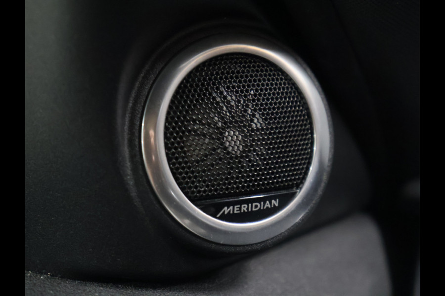 Land Rover Range Rover Evoque 1.5 P300e AWD R-Dynamic SE [SCHUIFKANTELDAK, APPLE CARPLAY, ANDROID, CRUISE CONTROL, STOELVERWARMING, MERIDIAN SOUNDSYSTEM, CAMERA, ELEKTRISCHE ACHTERKLEP, NAVIGATIE, NIEUWSTAAT]