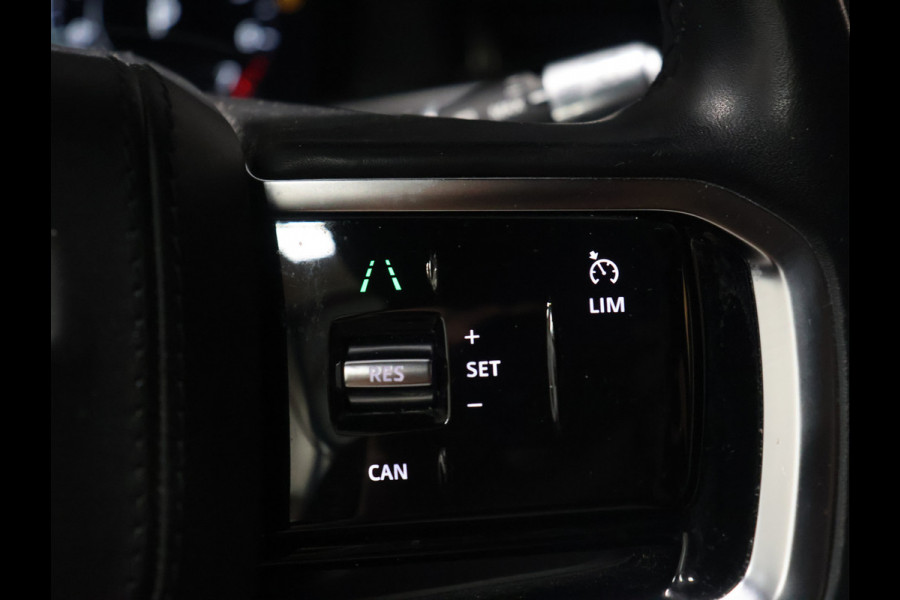 Land Rover Range Rover Evoque 1.5 P300e AWD R-Dynamic SE [SCHUIFKANTELDAK, APPLE CARPLAY, ANDROID, CRUISE CONTROL, STOELVERWARMING, MERIDIAN SOUNDSYSTEM, CAMERA, ELEKTRISCHE ACHTERKLEP, NAVIGATIE, NIEUWSTAAT]