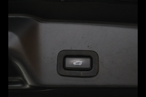 Land Rover Range Rover Evoque 1.5 P300e AWD R-Dynamic SE [SCHUIFKANTELDAK, APPLE CARPLAY, ANDROID, CRUISE CONTROL, STOELVERWARMING, MERIDIAN SOUNDSYSTEM, CAMERA, ELEKTRISCHE ACHTERKLEP, NAVIGATIE, NIEUWSTAAT]
