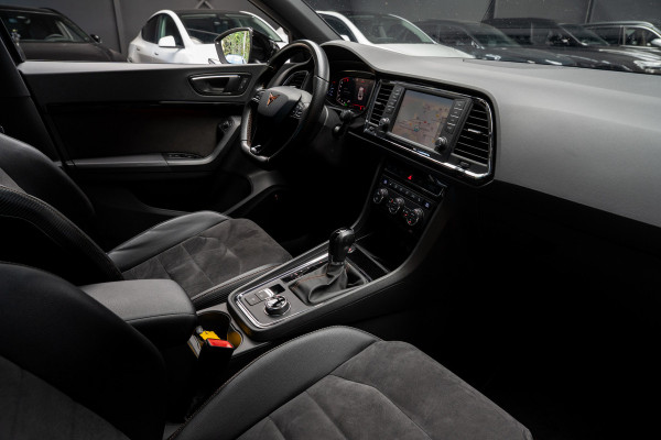 CUPRA Ateca 2.0 TSI 4DRIVE Panodak Virtual 360° Camera Leder/ Alcantara bekleding Navi ACC Climate C. Elektr. bedienbare achterklep PDC LM velgen Beats Audio systeem Elektr. bedienb. trekhaak