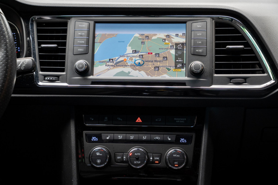 CUPRA Ateca 2.0 TSI 4DRIVE Panodak Virtual 360° Camera Leder/ Alcantara bekleding Navi ACC Climate C. Elektr. bedienbare achterklep PDC LM velgen Beats Audio systeem Elektr. bedienb. trekhaak
