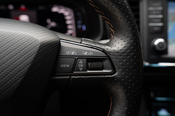 CUPRA Ateca 2.0 TSI 4DRIVE Panodak Virtual 360° Camera Leder/ Alcantara bekleding Navi ACC Climate C. Elektr. bedienbare achterklep PDC LM velgen Beats Audio systeem Elektr. bedienb. trekhaak
