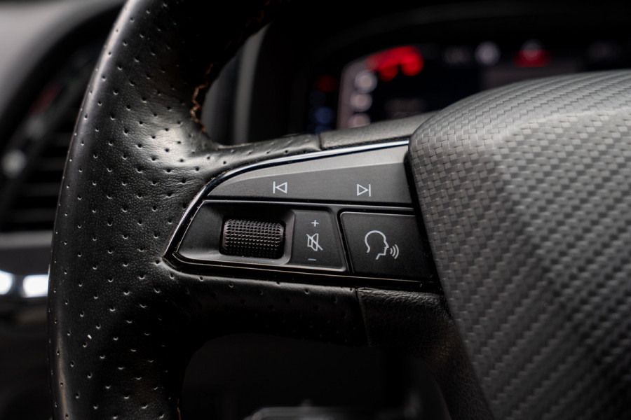 CUPRA Ateca 2.0 TSI 4DRIVE Panodak Virtual 360° Camera Leder/ Alcantara bekleding Navi ACC Climate C. Elektr. bedienbare achterklep PDC LM velgen Beats Audio systeem Elektr. bedienb. trekhaak