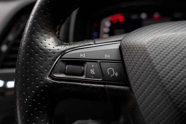 CUPRA Ateca 2.0 TSI 4DRIVE Panodak Virtual 360° Camera Leder/ Alcantara bekleding Navi ACC Climate C. Elektr. bedienbare achterklep PDC LM velgen Beats Audio systeem Elektr. bedienb. trekhaak