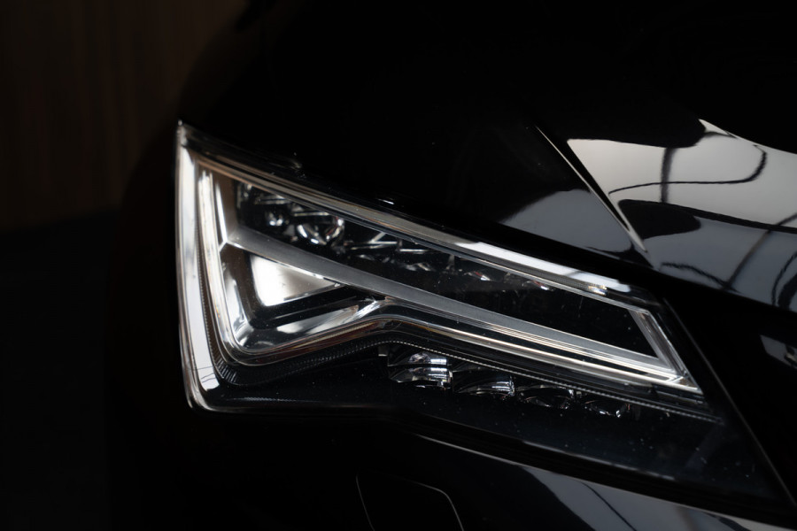 CUPRA Ateca 2.0 TSI 4DRIVE Panodak Virtual 360° Camera Leder/ Alcantara bekleding Navi ACC Climate C. Elektr. bedienbare achterklep PDC LM velgen Beats Audio systeem Elektr. bedienb. trekhaak