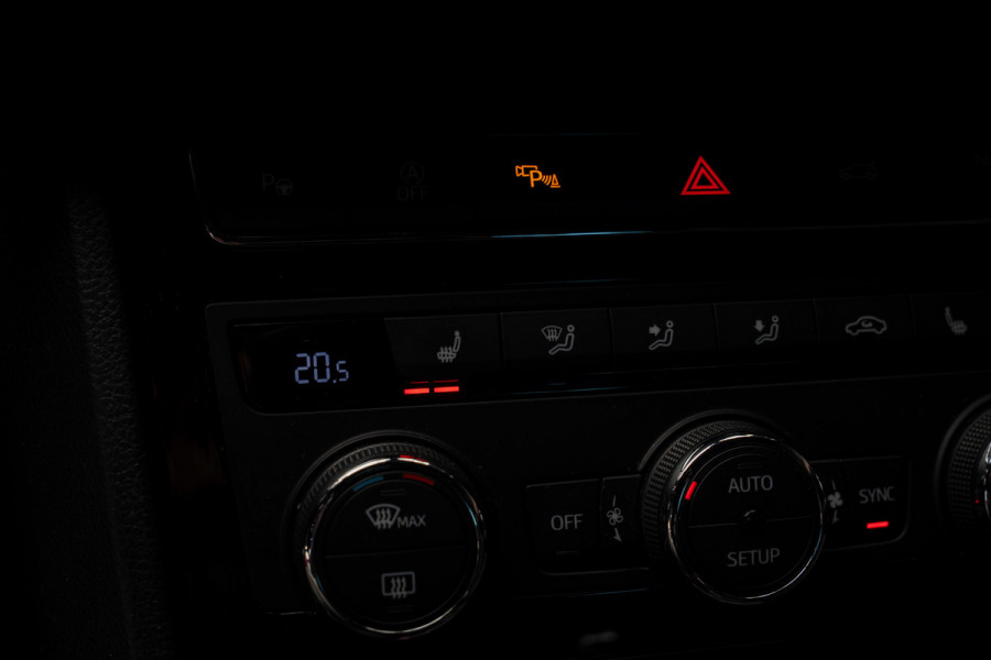 CUPRA Ateca 2.0 TSI 4DRIVE Panodak Virtual 360° Camera Leder/ Alcantara bekleding Navi ACC Climate C. Elektr. bedienbare achterklep PDC LM velgen Beats Audio systeem Elektr. bedienb. trekhaak
