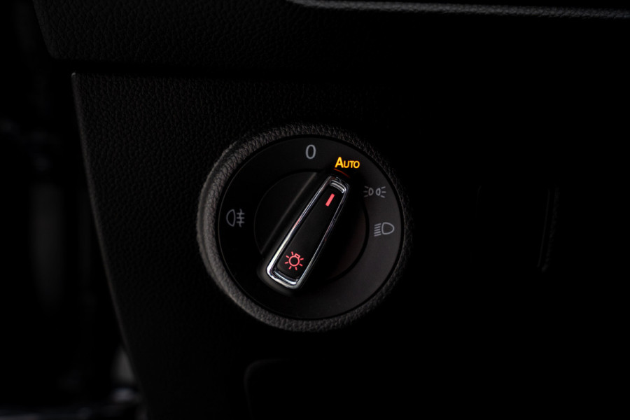 CUPRA Ateca 2.0 TSI 4DRIVE Panodak Virtual 360° Camera Leder/ Alcantara bekleding Navi ACC Climate C. Elektr. bedienbare achterklep PDC LM velgen Beats Audio systeem Elektr. bedienb. trekhaak