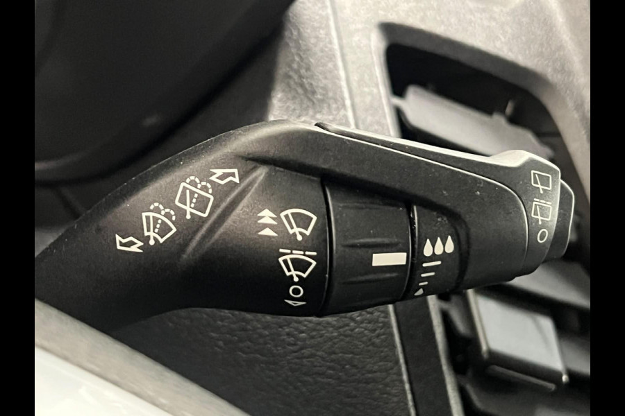 Ford Transit Connect 1.5 EcoBlue L2 Trend Automaat Airco Radio Cruise Control Parkeersensoren Achterklep Verwarmbare voorstoelen