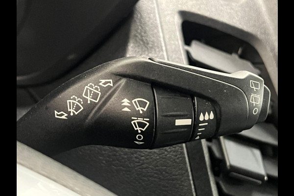 Ford Transit Connect 1.5 EcoBlue L2 Trend Automaat Airco Radio Cruise Control Parkeersensoren Achterklep Verwarmbare voorstoelen