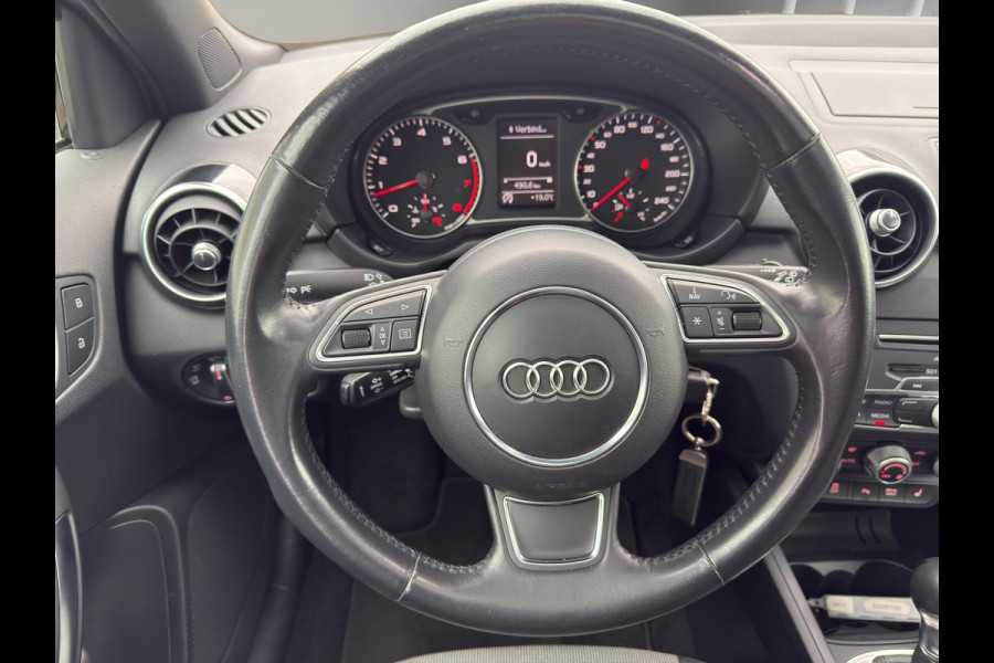 Audi A1 Sportback 1.4 TFSI Advance Sport Pano | S-Line | Pano | Stoelverw. | Clima | Zwarte hemel