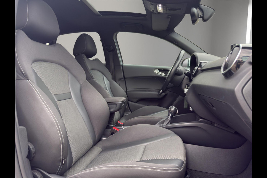 Audi A1 Sportback 1.4 TFSI Advance Sport Pano | S-Line | Pano | Stoelverw. | Clima | Zwarte hemel