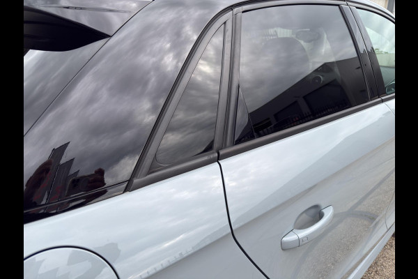 Audi A1 Sportback 1.4 TFSI Advance Sport Pano | S-Line | Pano | Stoelverw. | Clima | Zwarte hemel
