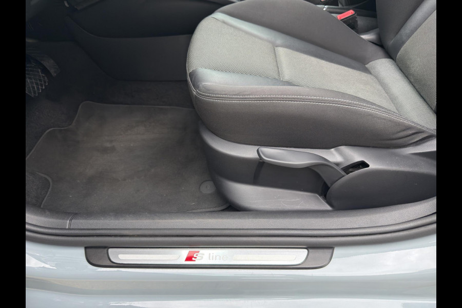 Audi A1 Sportback 1.4 TFSI Advance Sport Pano | S-Line | Pano | Stoelverw. | Clima | Zwarte hemel
