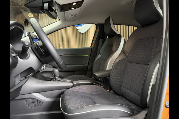 Renault Captur 1.3 TCe 140 Intens Groot Navi | ACC | Stoel & Stuur Verwarming | Camera | 100% Dealer Onderhouden!