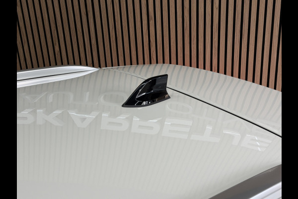 Renault Captur 1.3 TCe 140 Intens Groot Navi | ACC | Stoel & Stuur Verwarming | Camera | 100% Dealer Onderhouden!