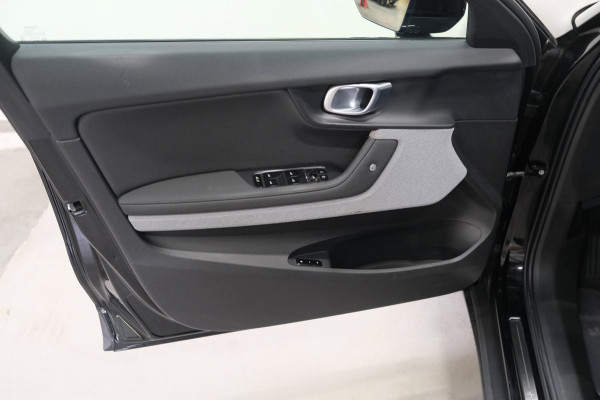 Polestar 2 Long Range Dual Motor Launch Edition 78kWh > €16900,- Netto Export <