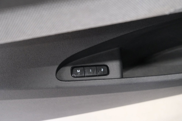 Polestar 2 Long Range Dual Motor Launch Edition 78kWh > €16900,- Netto Export <