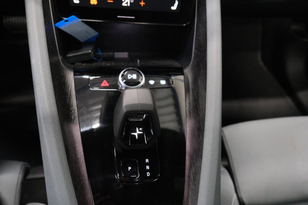 Polestar 2 Long Range Dual Motor Launch Edition 78kWh > €16900,- Netto Export <