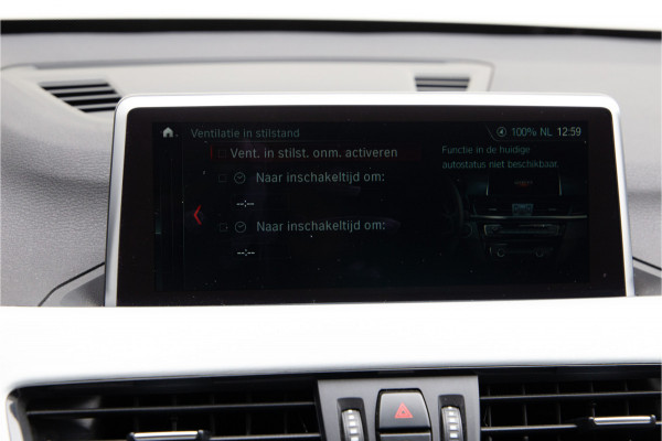 BMW X1 xDrive25i High Executive, Leder, Sportstoelen, Head-up, Navi 232pk