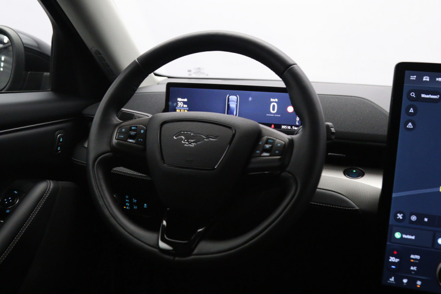 Ford Mustang Mach-E RWD 75 kWh 270 PK, SOH 91 %, Winterpakket, Adap. Cruise Control, Leder, Camera