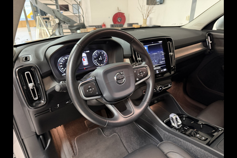 Volvo XC40 1.5 T3 Inscription Leer /Trekhaak / Camera
