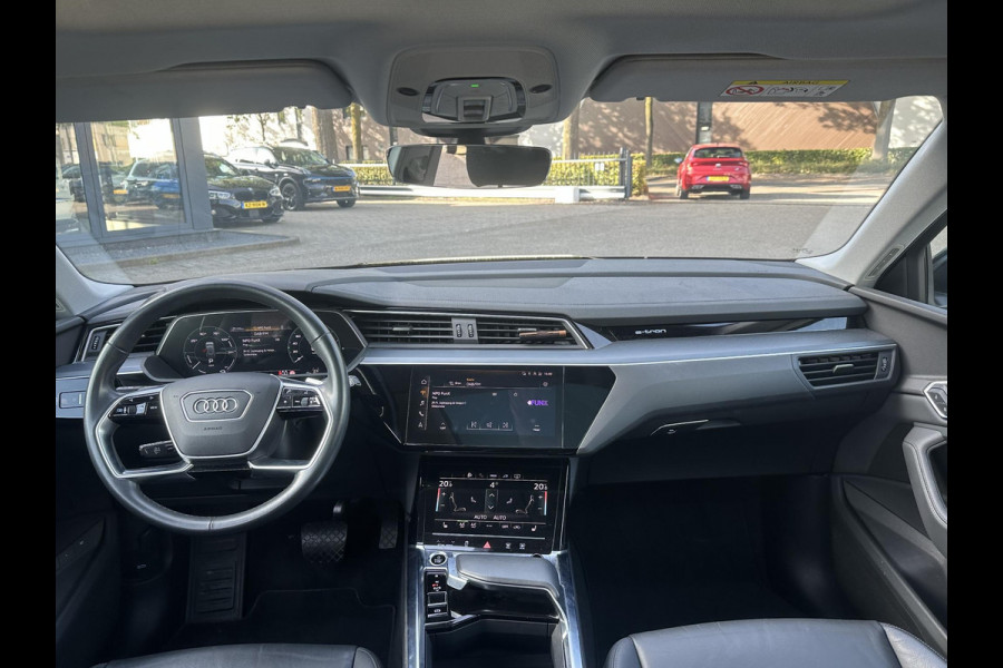 Audi e-tron 55 quattro Advanced edition Plus 95 kWh SOH 93% | MEM. STOEL | ELEK. STOELEN | ACHTERUITRIJ CAMERA | STOEL VERWARMING | 21'' WIELEN | RIJKLAAR MET 12 MND BOVAG GARANTIE | AFNM. TREKHAAK | PANO | SCHUIFDAK |