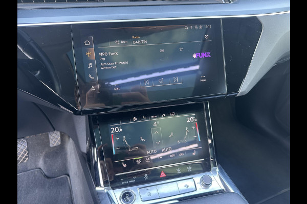 Audi e-tron 55 quattro Advanced edition Plus 95 kWh SOH 93% | MEM. STOEL | ELEK. STOELEN | ACHTERUITRIJ CAMERA | STOEL VERWARMING | 21'' WIELEN | RIJKLAAR MET 12 MND BOVAG GARANTIE | AFNM. TREKHAAK | PANO | SCHUIFDAK |