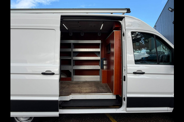 Volkswagen Crafter 35 2.0 TDI 140PK L3H3 RWD / Trekhaak / Imperiaal / App connect / Camera / Laadruimte inrichting